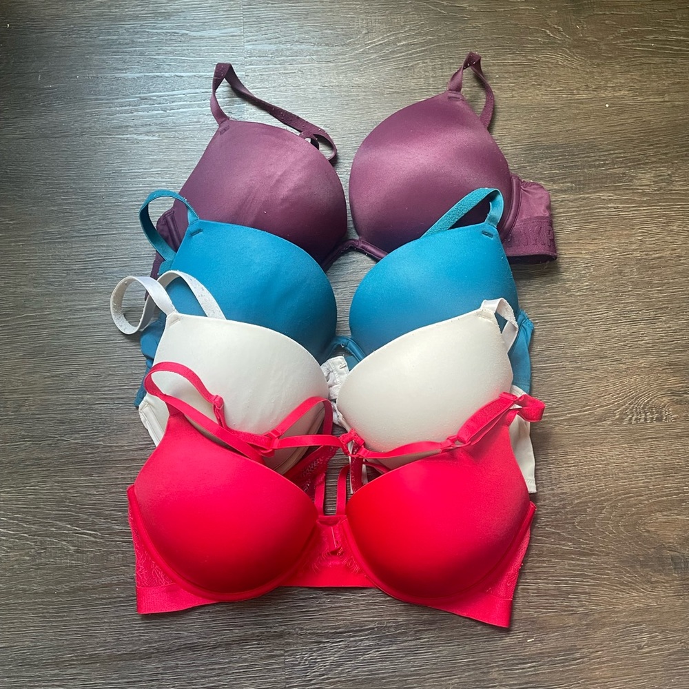 Victoria’s Secret PINK 34D push up bras